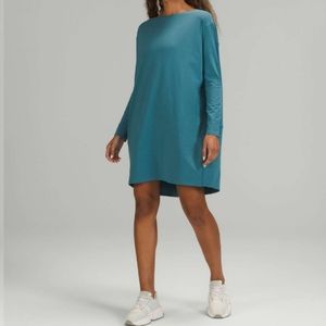 nwt Lululemon Back in Action Long Sleeve Dress, Capture Blue & Shopping Bag